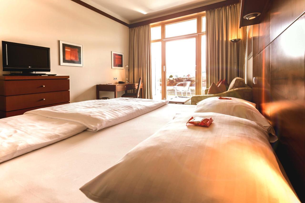 Das Sonnreich - Thermenhotel Loipersdorf Лойперсдорф бай Фюрстенфелд Екстериор снимка
